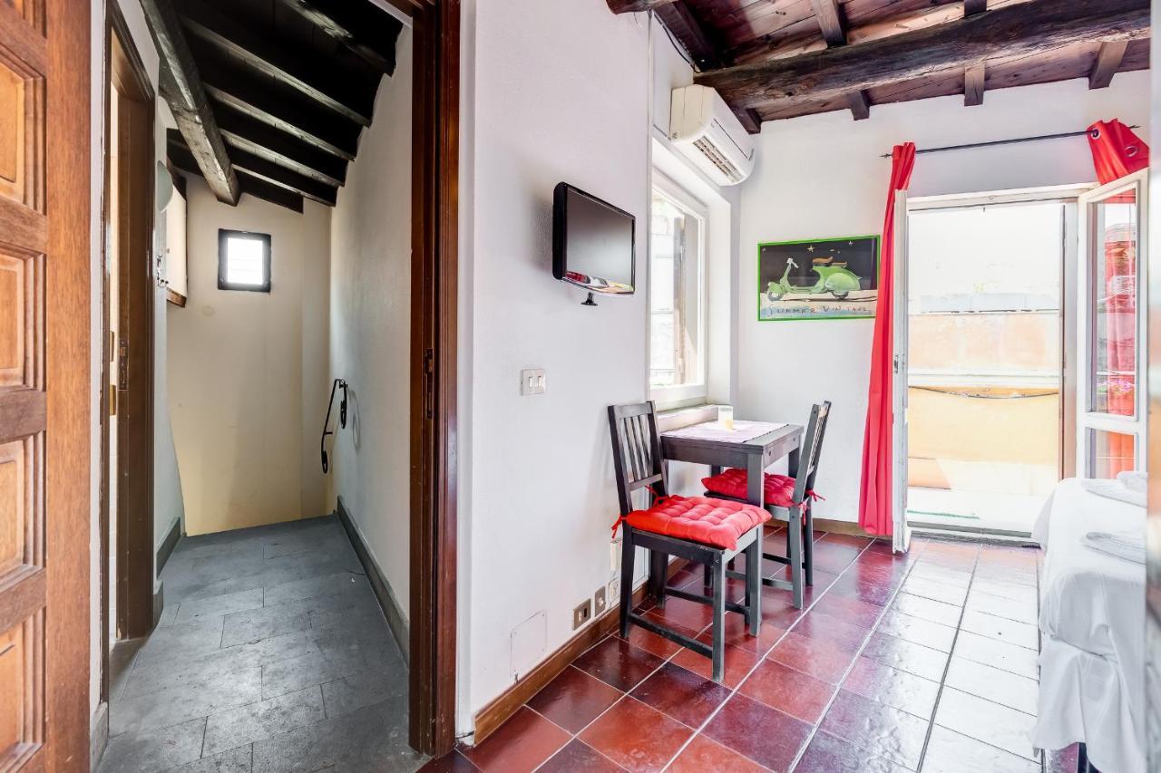 Romantic House With Terrace Εξωτερικό φωτογραφία