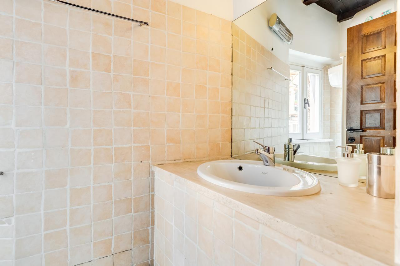 Romantic House With Terrace Εξωτερικό φωτογραφία