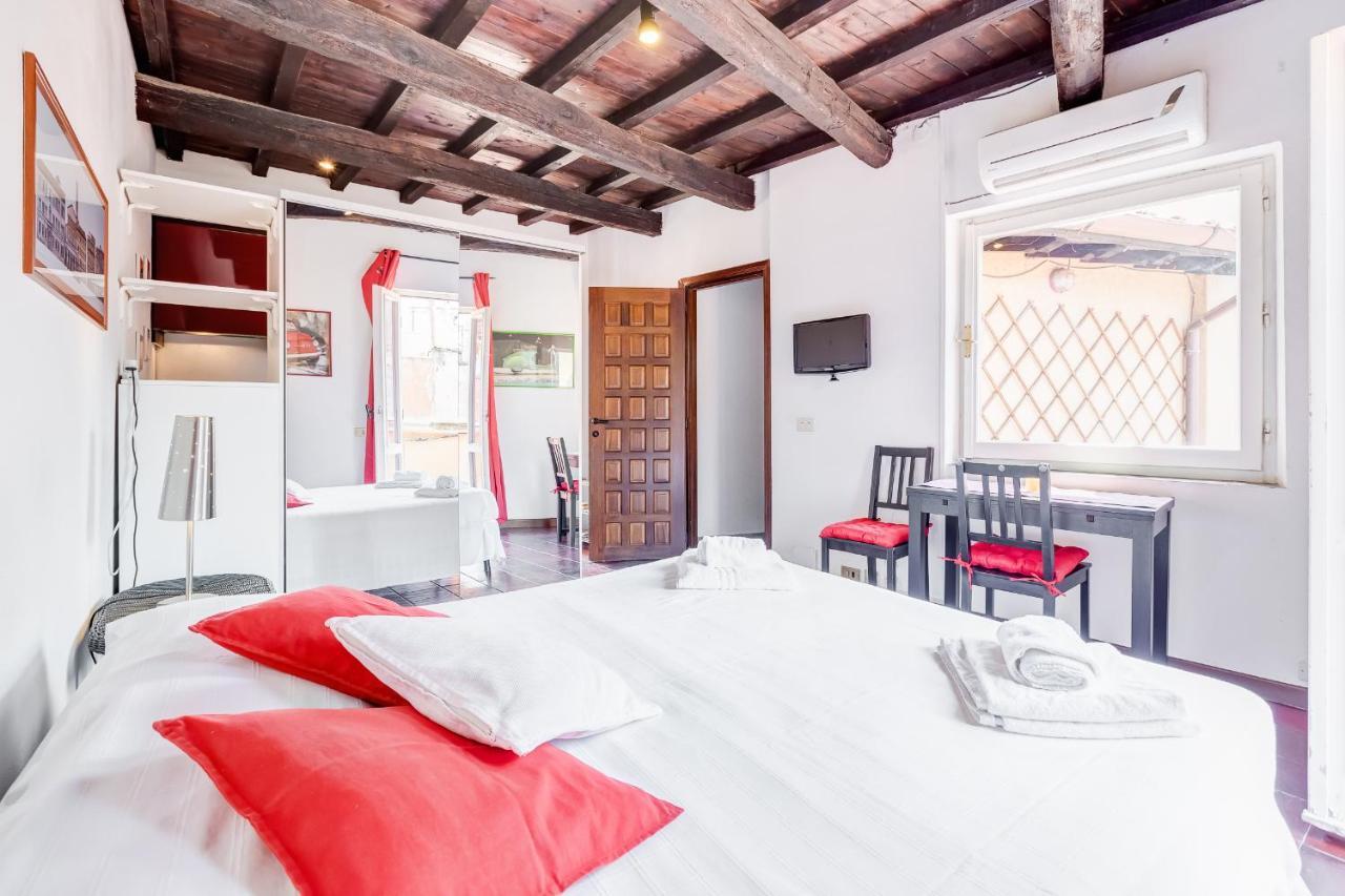Romantic House With Terrace Εξωτερικό φωτογραφία
